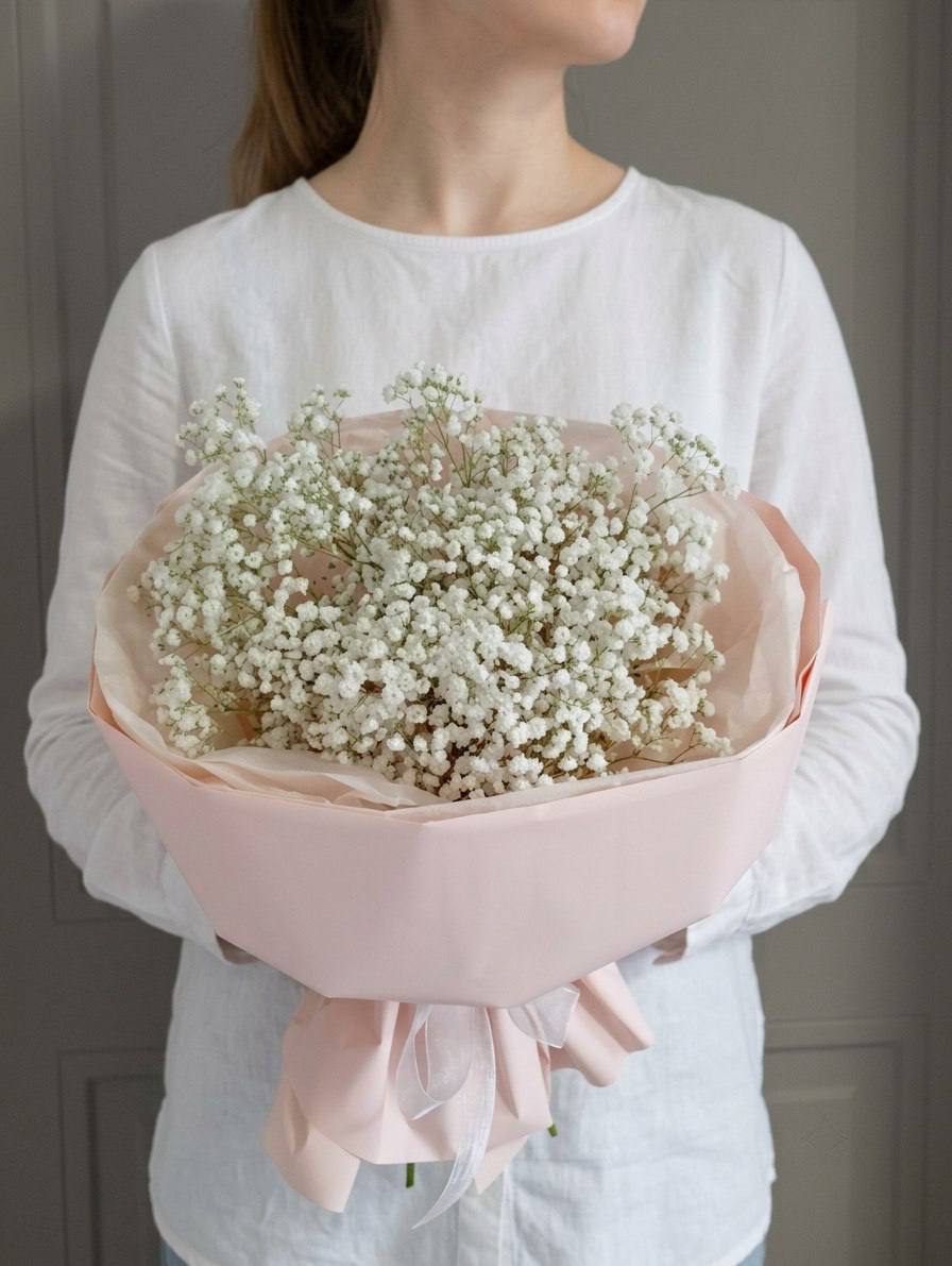 Моно-букет из белой гипсофилы